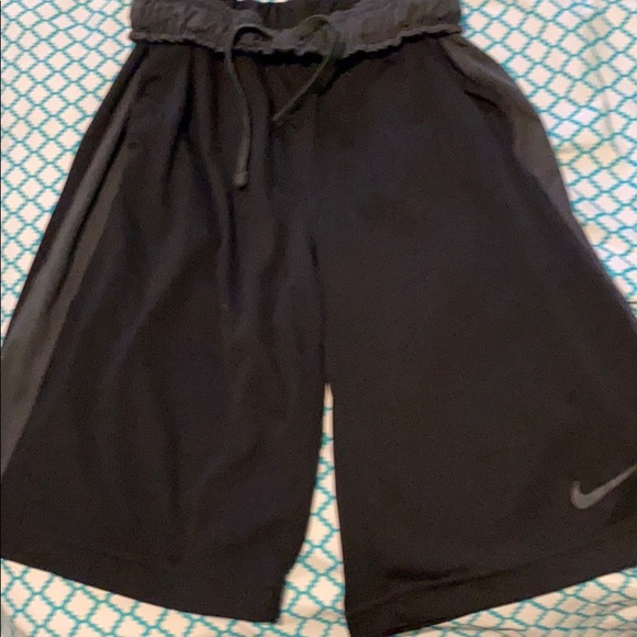 Boys Nike Basketball Shorts - Picture 1 of 2